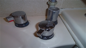 トステムの浴室の水栓